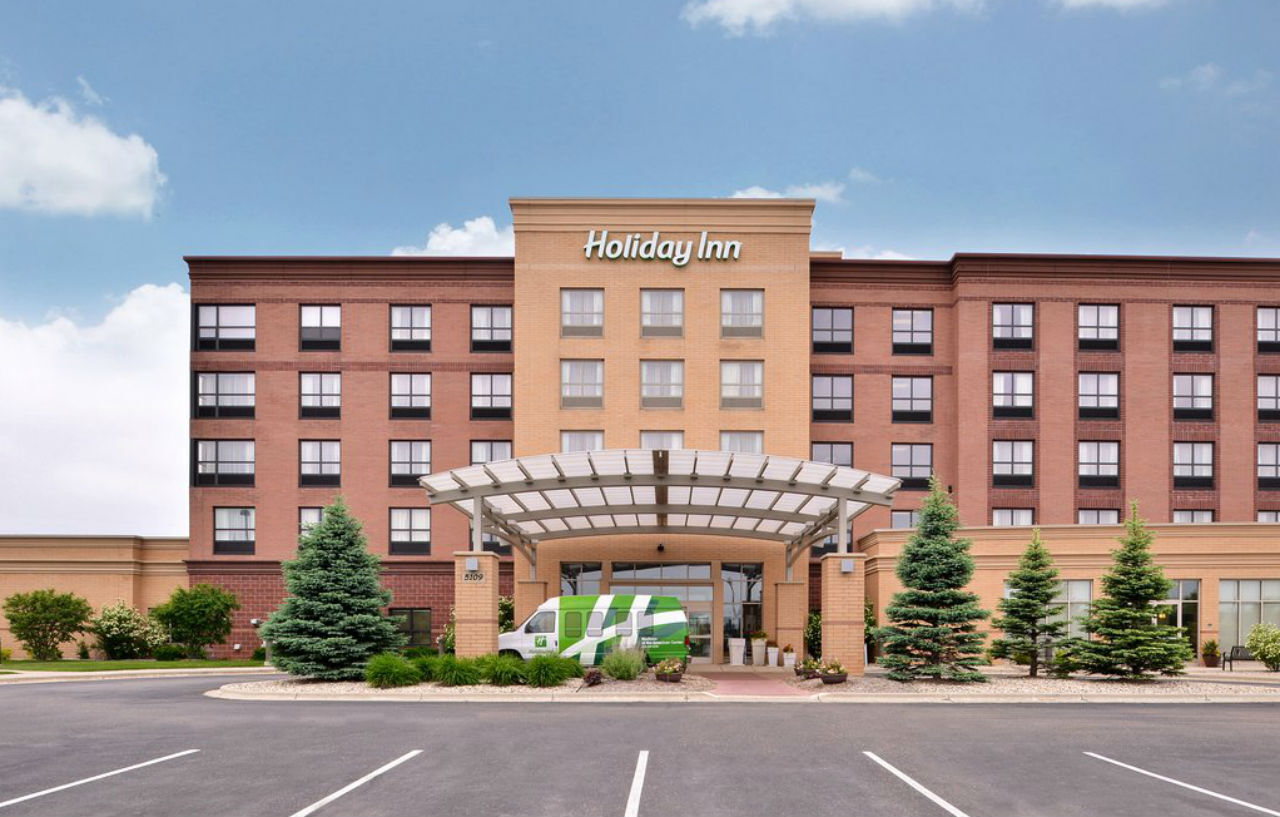 Holiday Inn Madison At The American Center, An Ihg Hotel Exterior photo